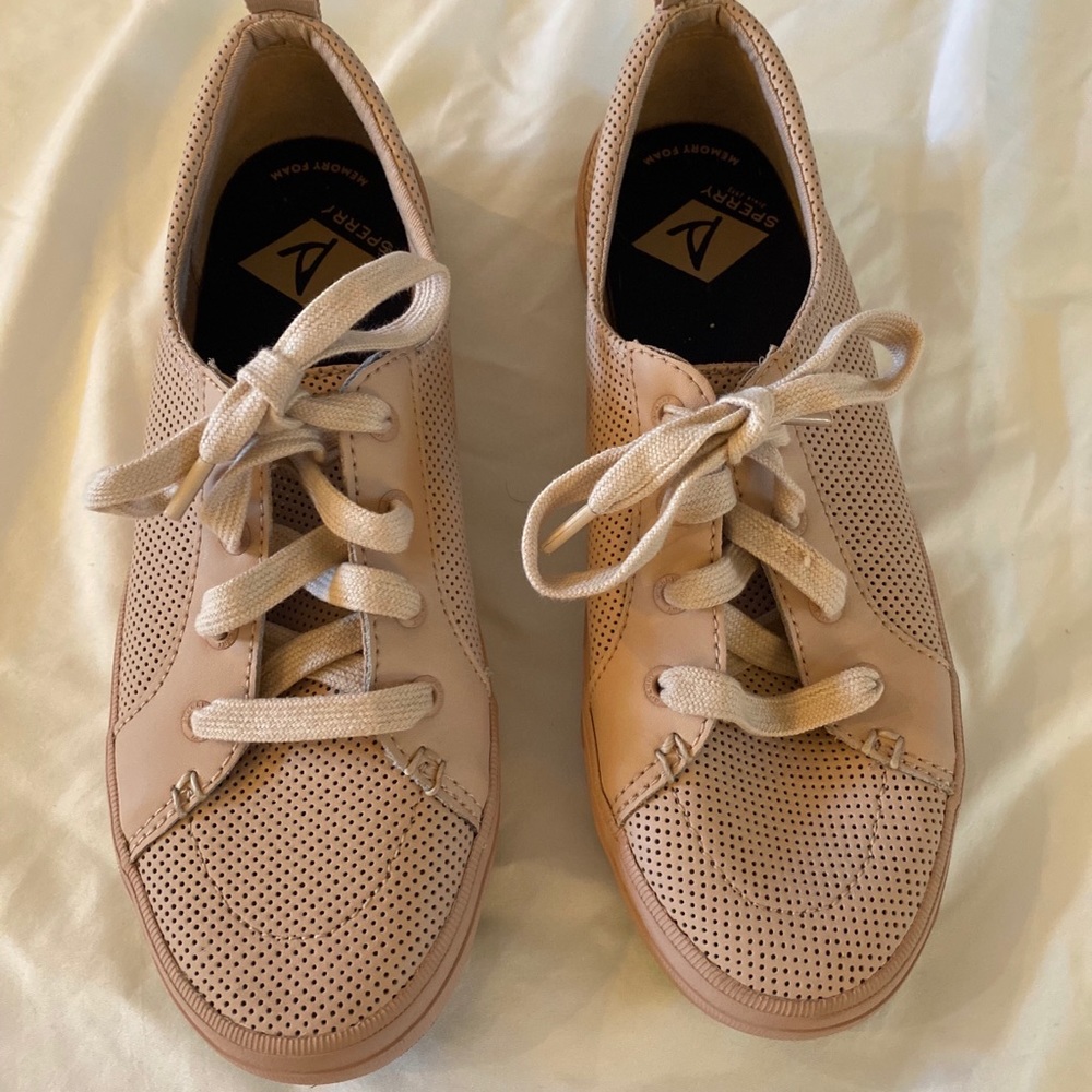 EUC Sperry Pink Sneakers